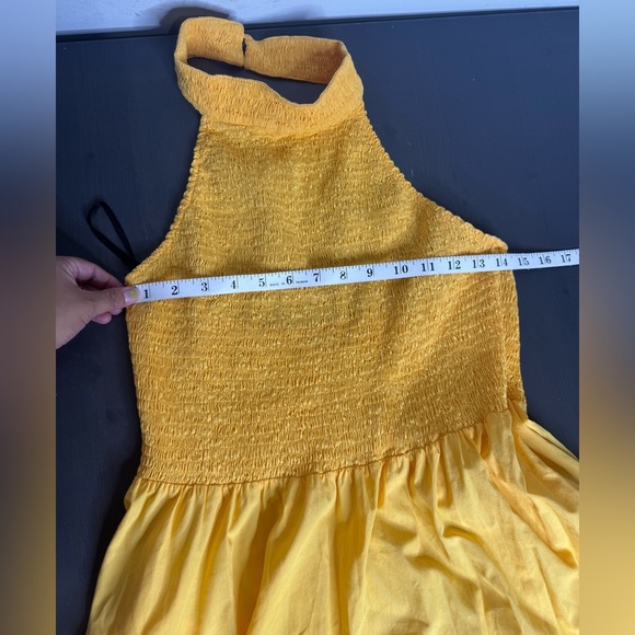 S/W/F Shirred Halterneck Maxi Dress in Yellow - Picture 7 of 9